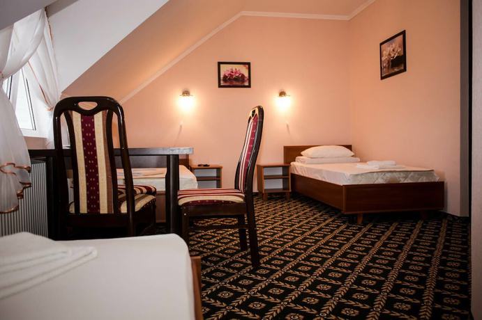 Inkluz Hotel — Drohobych — photo 3