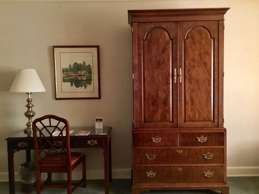 The Inn at Houndslake - photo 15