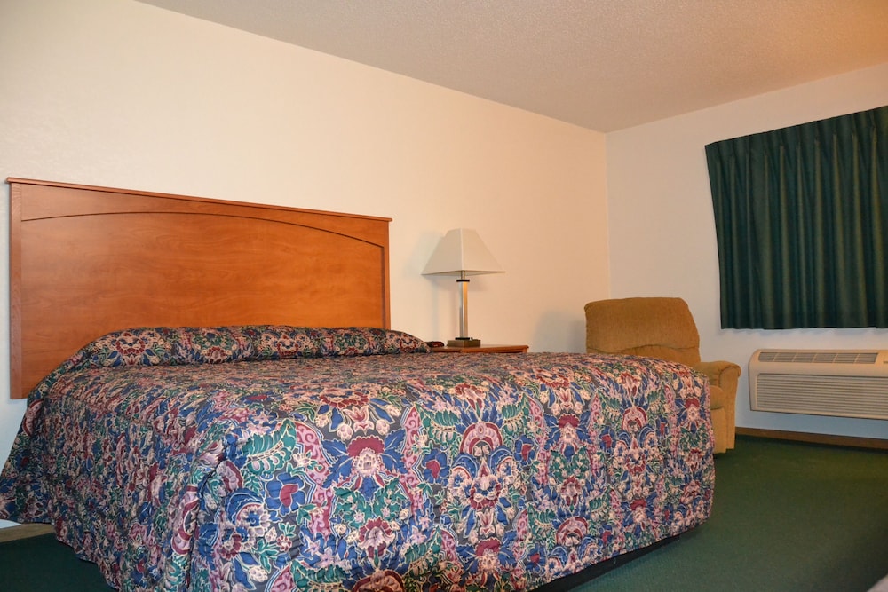 Carrington Inn & Suites - photo 10