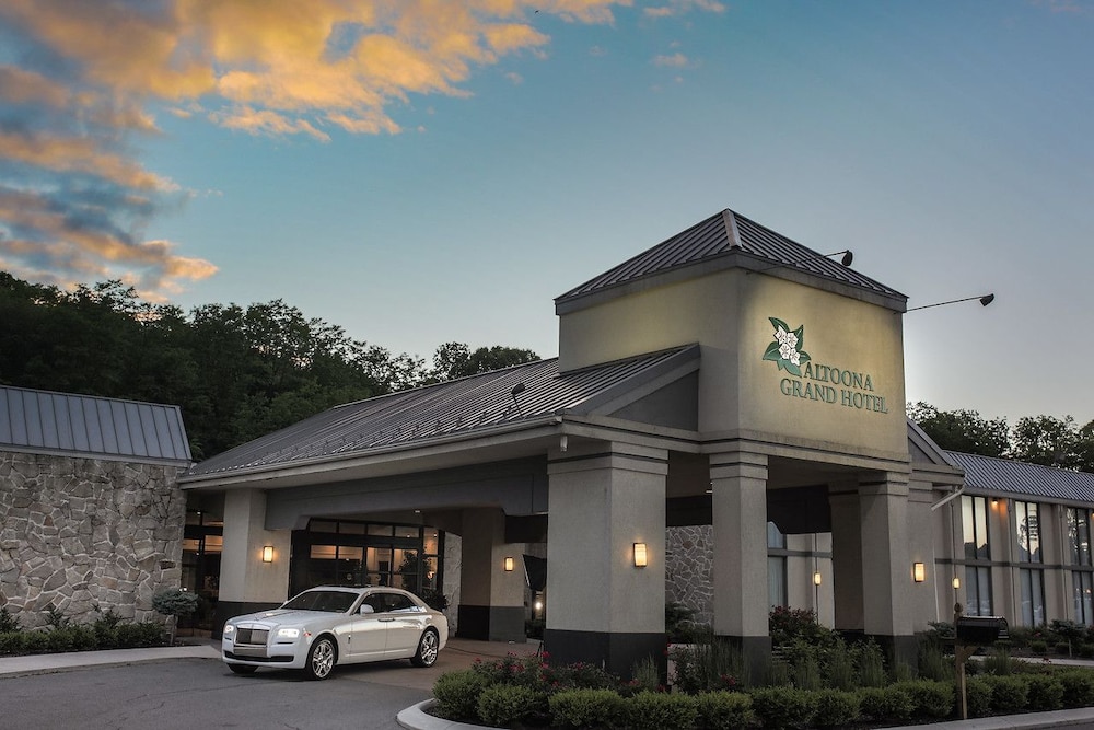 Altoona Grand Hotel & Conference Center — hotel in Altoona