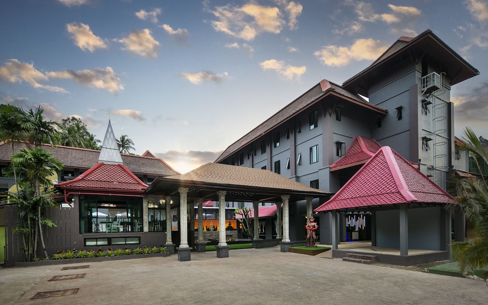 Tuana Hotels The Phulin Resort — 4-Star Luxury Hotel in Phuket, Thailand
