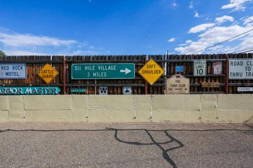 Red Rock Motel and Dam Motel - photo 136