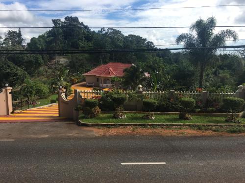 Cliffe Ranch — 4-Star Luxury Hotel in Mandeville, Jamaica
