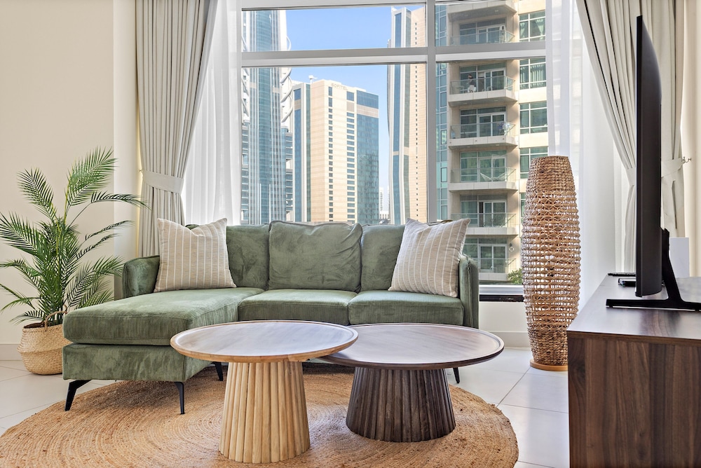New Ultimate Stay 5 min walk from Dubai Mall Lofts Tower 5 pax — 4-Star Luxury Hotel in Dubai, United Arab Emirates