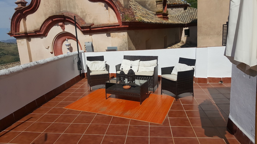 Alojamiento Rural En El Centro De Zahara — Grazalema