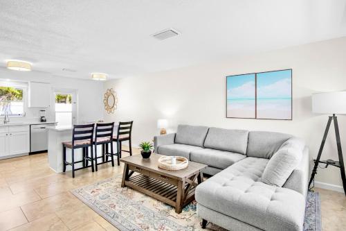 Southern Breeze 6 — 4-Star Luxury Hotel in Anna Maria, United States