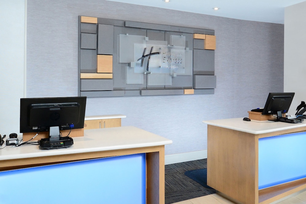 Holiday Inn Express & Suites Raleigh Durham Airport at RTP by IHG - photo 2