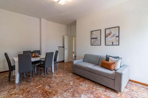 GuestHost Fiera di Ferrara Huge Apartment x7 — 4-Star Luxury Hotel in Ferrara, Italy