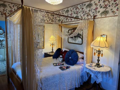 The Abriendo Inn - photo 59