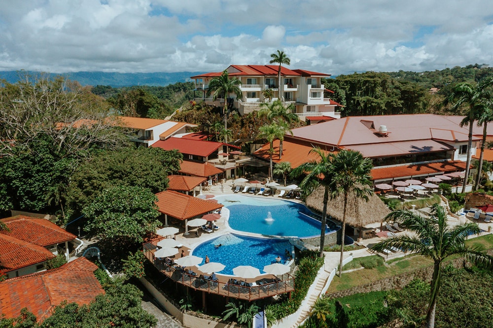 Parador Nature Resort and Spa — hotel in Quepos