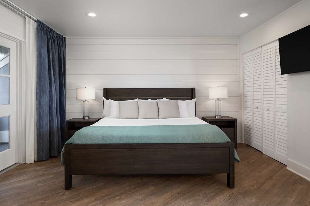 Carlsbad By The Sea Hotel - photo 7