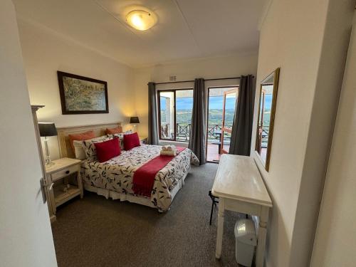 Bayview Bliss Castleton 19B Plettenberg Bay — 4-Star Luxury Hotel in Plettenberg Bay, South Africa