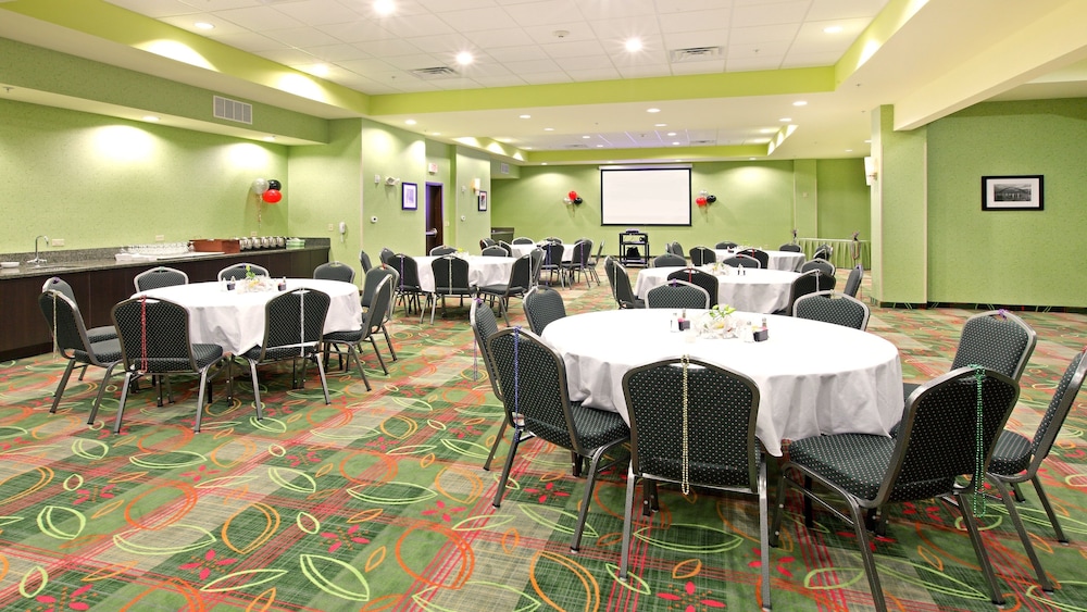 Holiday Inn Garland by IHG - photo 42