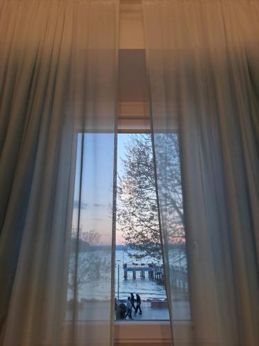 Light Blue — hotel in Anguillara Sabazia
