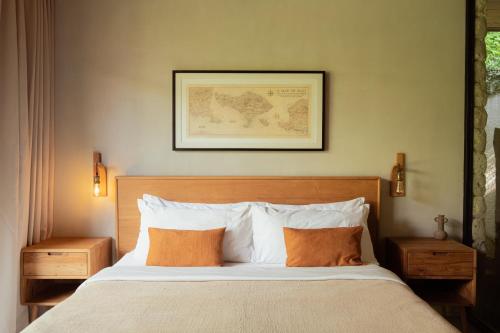OLA HOUSE Uluwatu Bespoke 2 BR with Salt Water Pool 10 minutes to Best Beaches — 4-Star Luxury Hotel in Pecatu, Indonesia