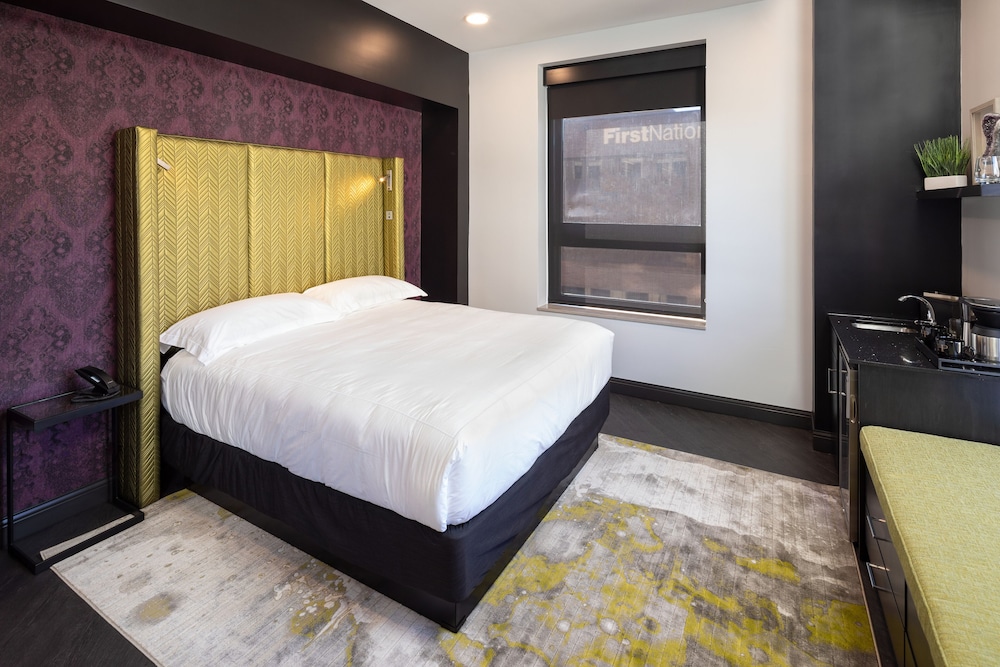 Hotel On Phillips - photo 10
