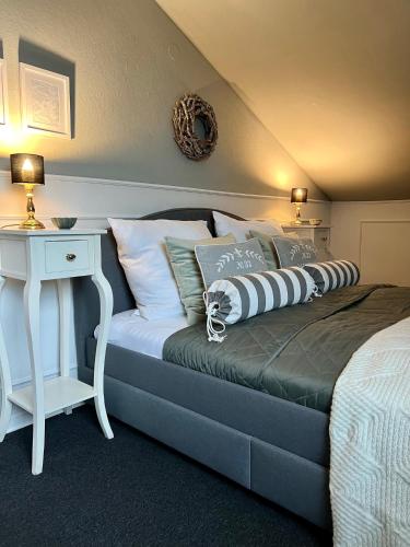 Cottage & Garden & Sauna am See — 4-Star Luxury Hotel in Wettringen, Germany