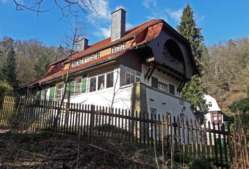 Villa Sängerstein — 4-Star Luxury Hotel in Eisenach, Germany
