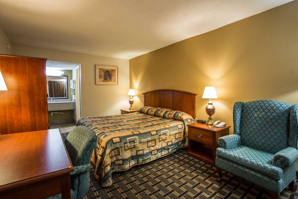 Econo Lodge Salisbury South - photo 13