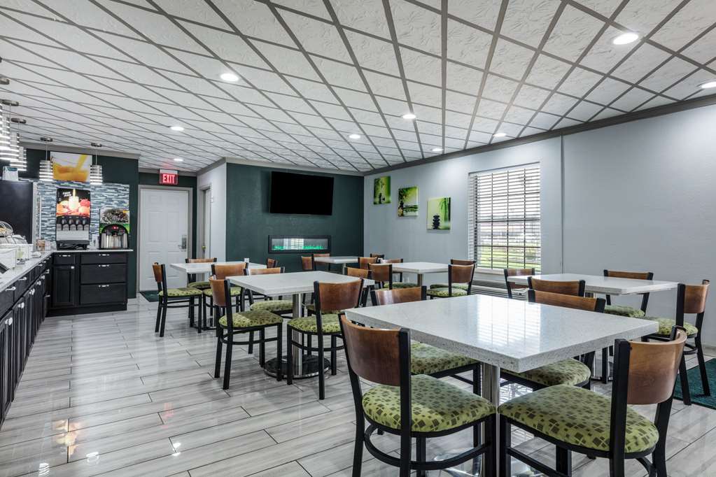 Quality Inn Forrest City I 40 - photo 39