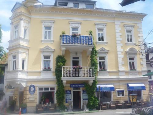 Nannerls Penthouse — 4-Star Luxury Hotel in Sankt Gilgen, Austria