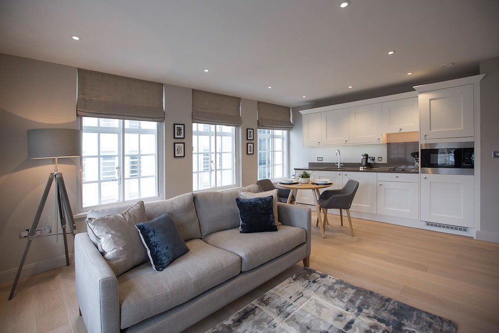 No.8 Waterloo Apartments — 4-Star Luxury Hotel in Birmingham, United Kingdom
