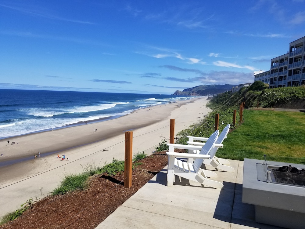 The Coho Oceanfront Lodge - photo 56