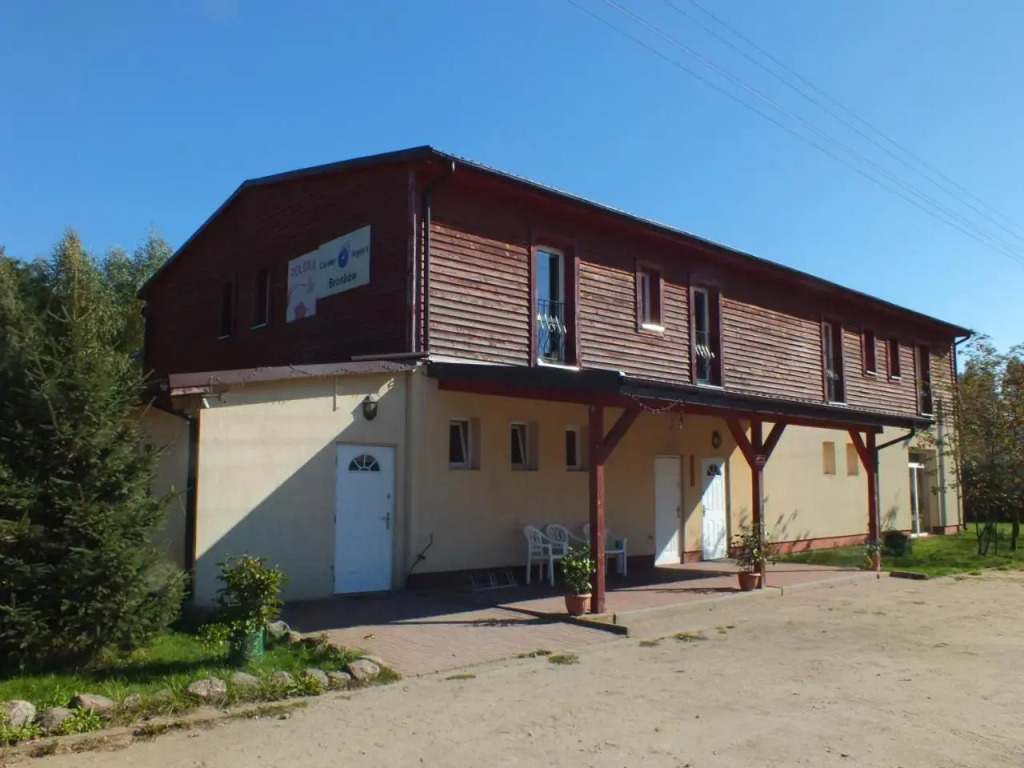Center Angelos - carbon neutral hotel in Bobrowice