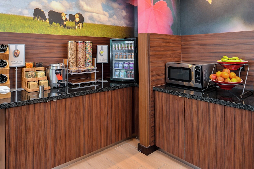 Fairfield Inn & Suites By Marriott Beaumont - photo 41