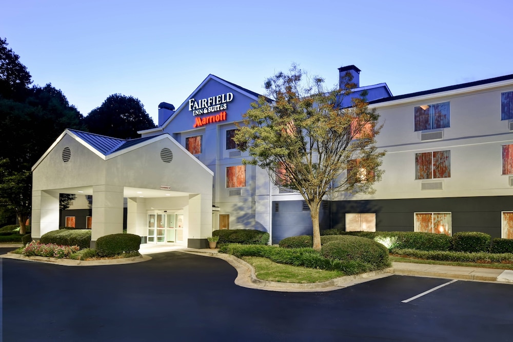 Fairfield Inn Suites By Marriott Atlanta Kennesaw — Kennesaw