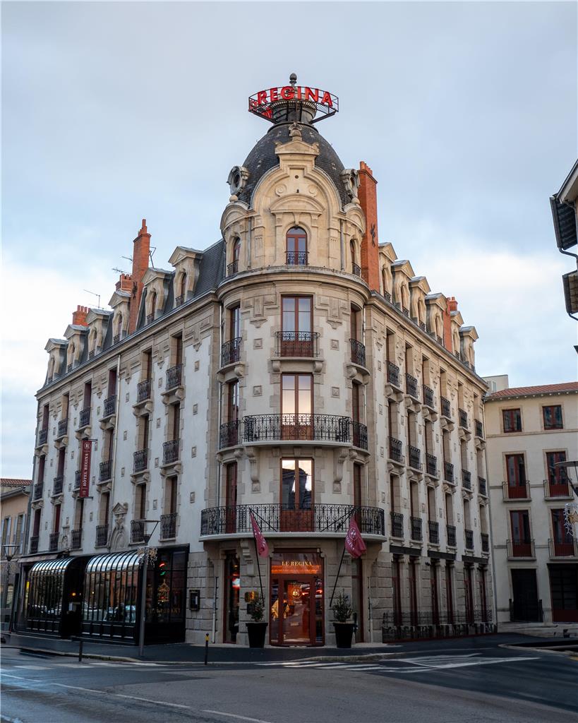 Hotel Restaurant Le Regina - carbon neutral hotel in Le Puy-En-Velay