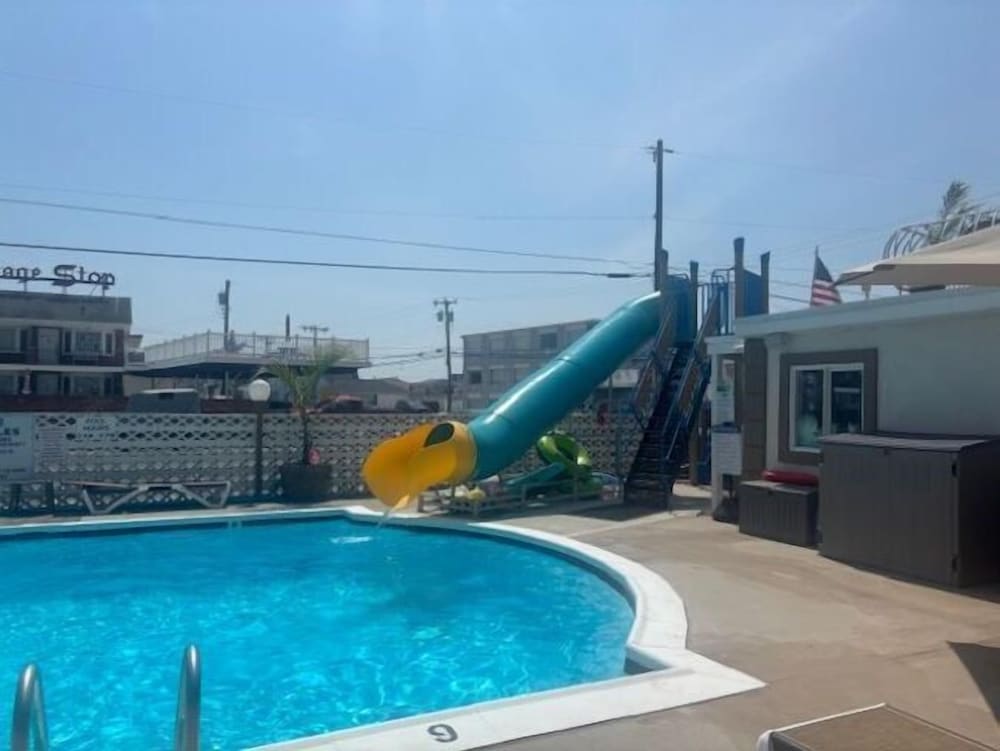 Pyramid Resort Motel - photo 32