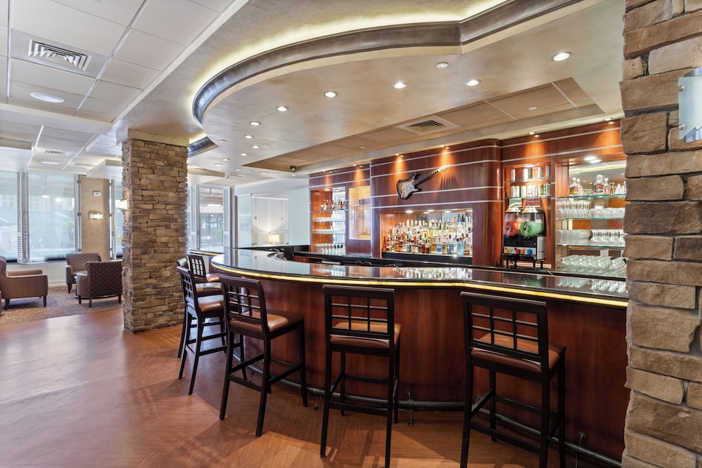 Crowne Plaza Executive Center Baton Rouge by IHG - photo 118