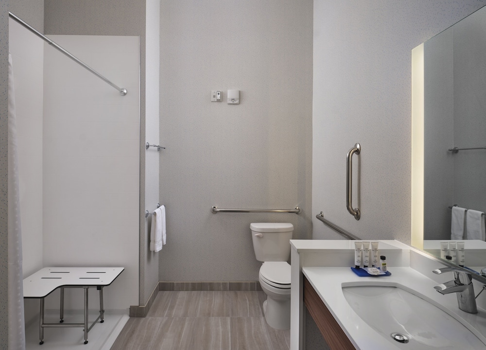 Holiday Inn Express & Suites Lockport by IHG - photo 15