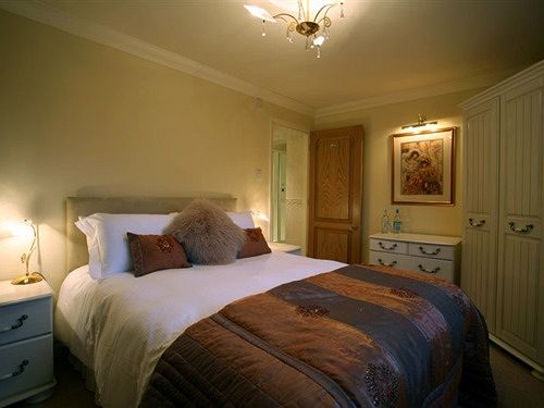Les Bouviers Restaurant with Rooms — Poole — photo 4