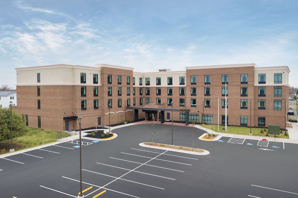 Hilton Garden Inn Haymarket - photo 58