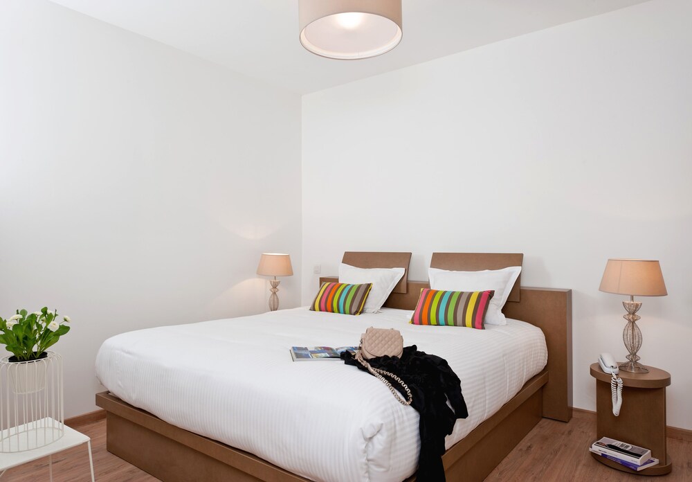 Teneo Apparthotel Talence Arthena — Talence