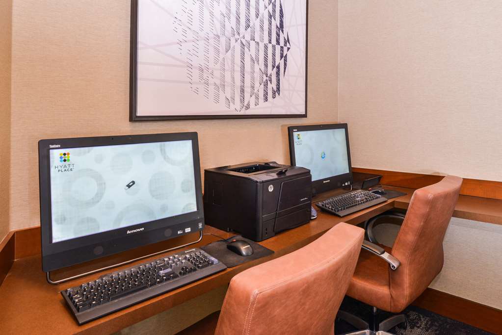 Hyatt Place Chesapeake Greenbrier - photo 10