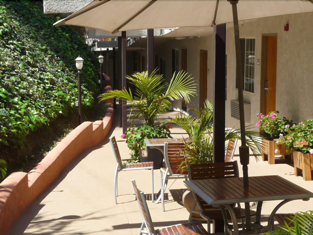 Silver Lake Los Angeles Hotel - photo 40