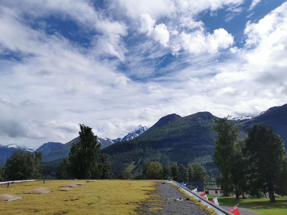 Isfjorden Motell — Andalsnes — photo 3