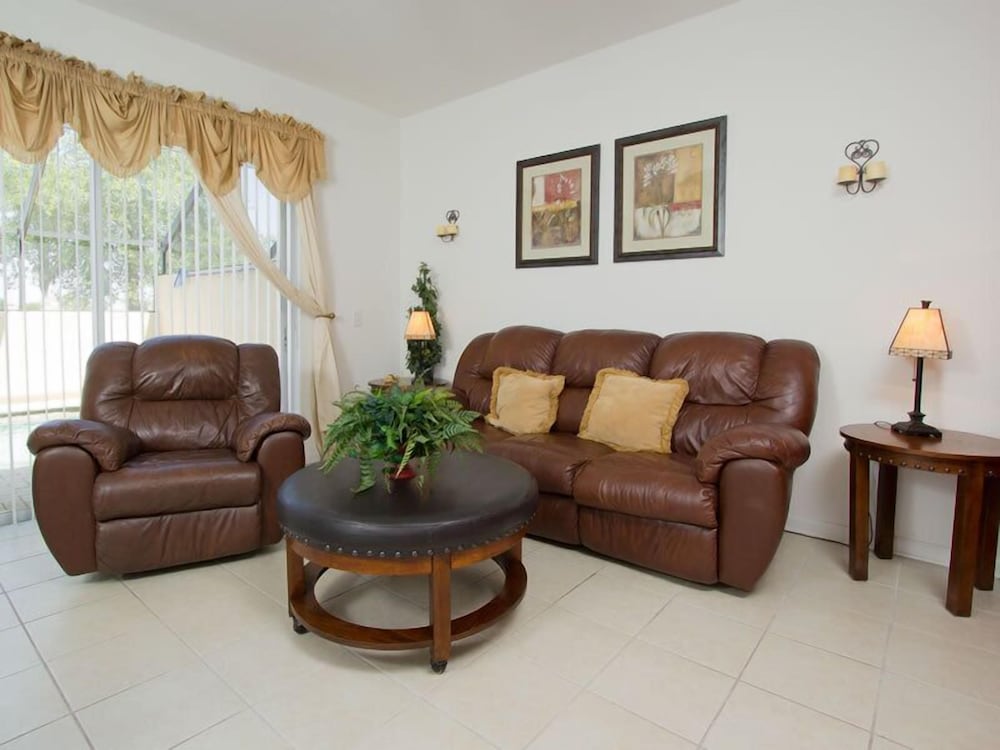Ov2138 Windsor Hills Resort 3 Bed 2.5 Baths Townhome - photo 2