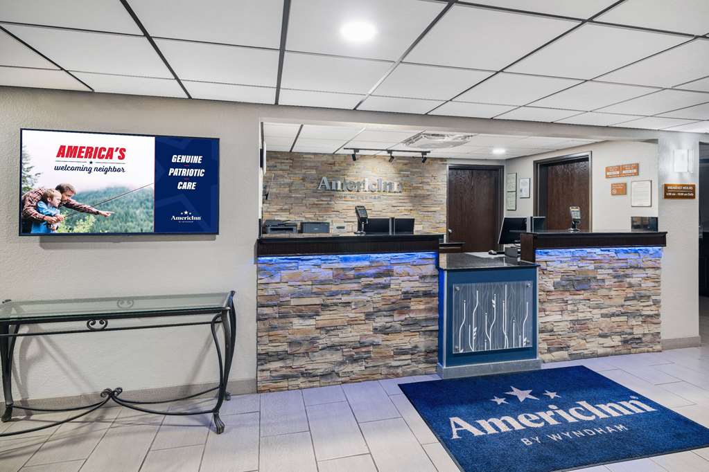 AmericInn by Wyndham Plover Stevens Point - photo 6