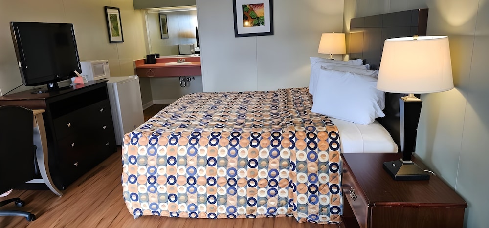 Astoria Hotel Danville West - photo 9