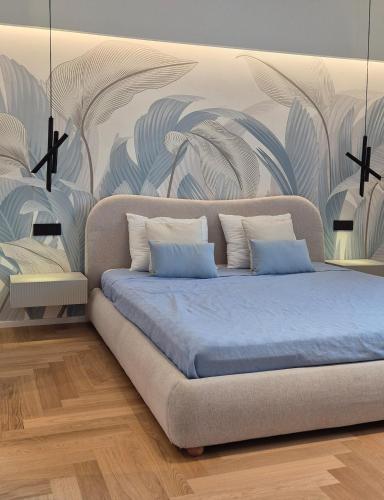 Rosmarì Designer Cefalù Apt with Free Parking — 4-Star Luxury Hotel in Cefalu, Italy