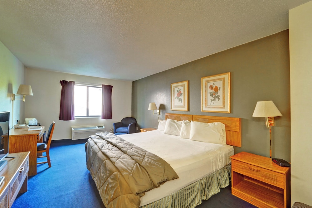 Capital O Amerihost Inn and Suites Fulton Hwy 54 MO - photo 9