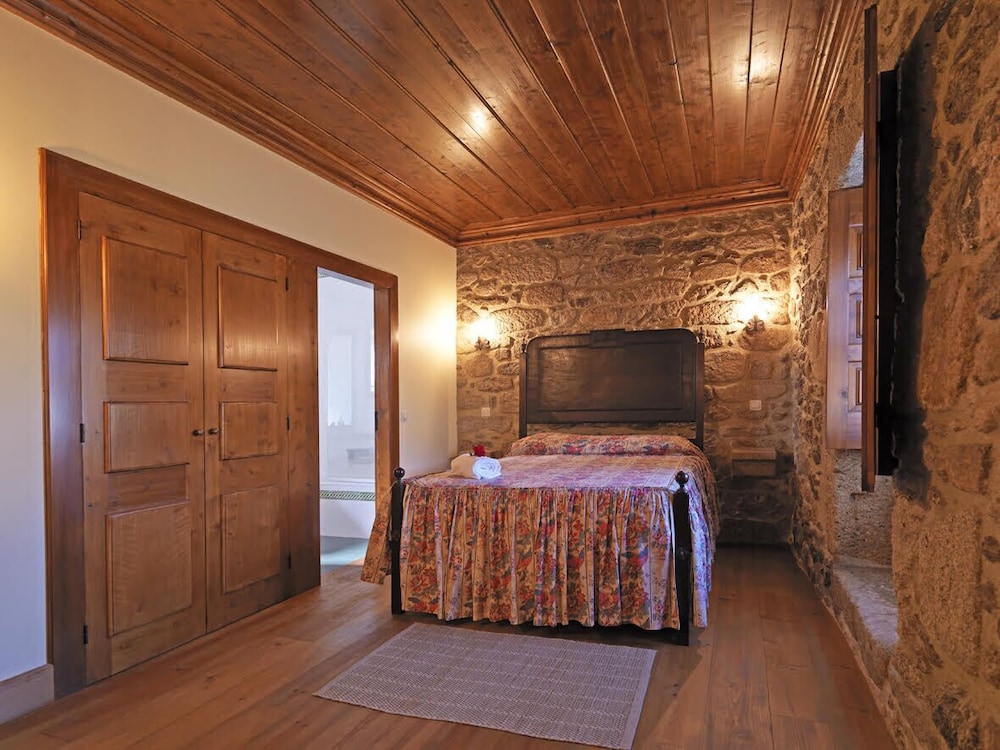 Casa Alta - carbon neutral hotel in Valenca