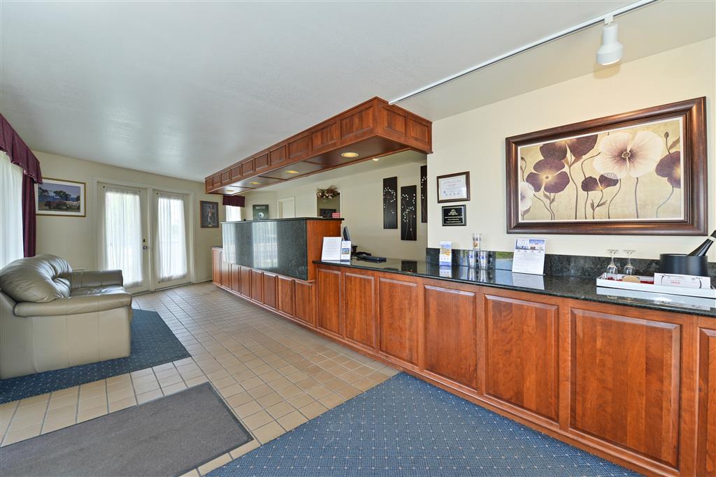 Americas Best Value Inn Mackinaw City - photo 4