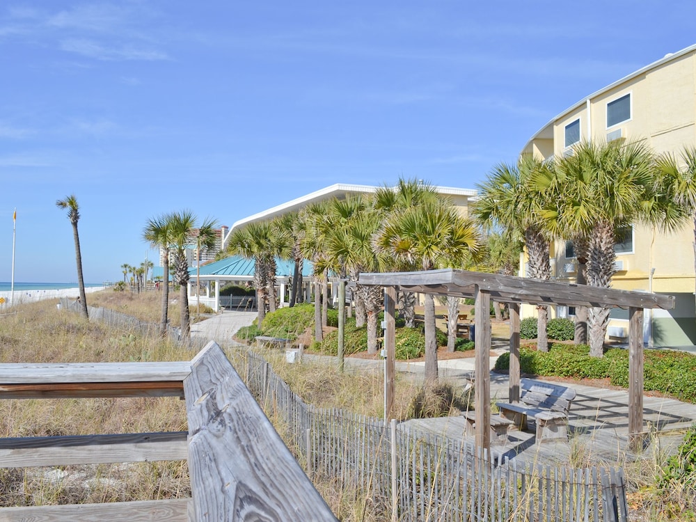 Boardwalk Beach Hotel - photo 99