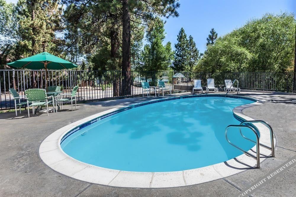 Travelodge By Wyndham Big Bear Lake Ca - photo 2