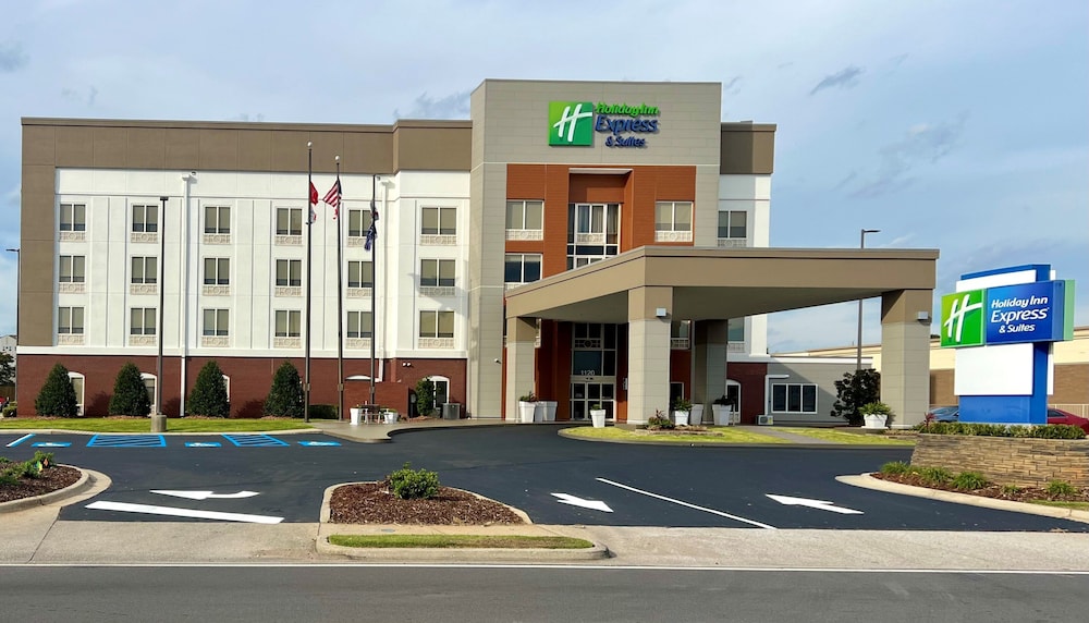 Holiday Inn Express and Suites Tuscaloosa University an IHG Hotel - photo 61